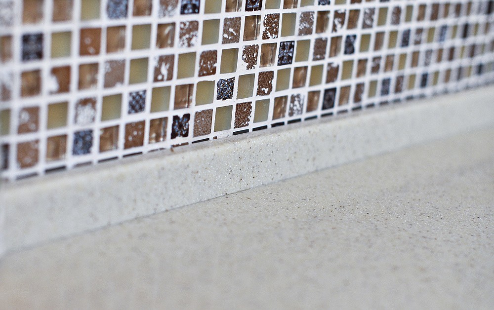 Кухня Виконт белый с золотой патиной