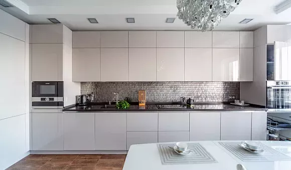 Светлая кухня в Обнинске