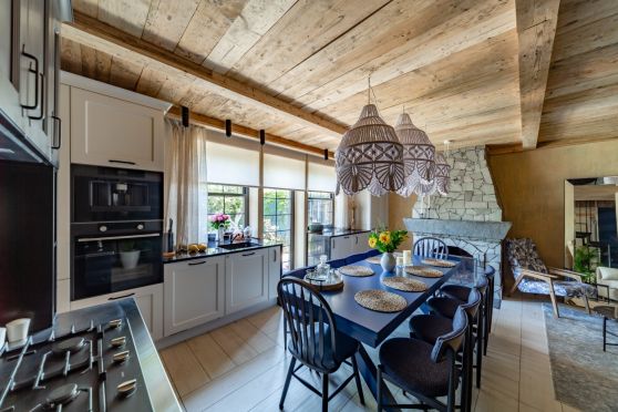 Дизайн кухни в стиле кантри